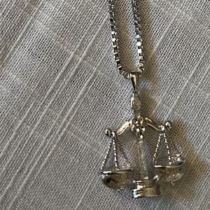 Monet costume jewelry necklace